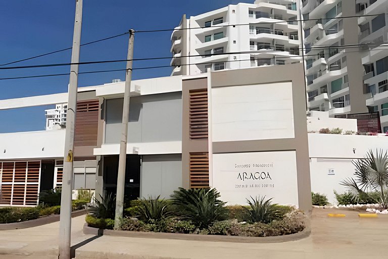 Nuevo en Rodadero, vista al mar