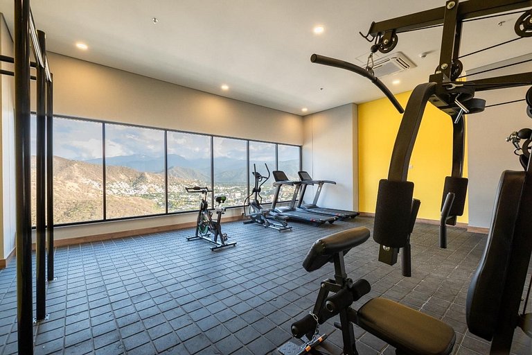 Ámbar roca frente a la playa